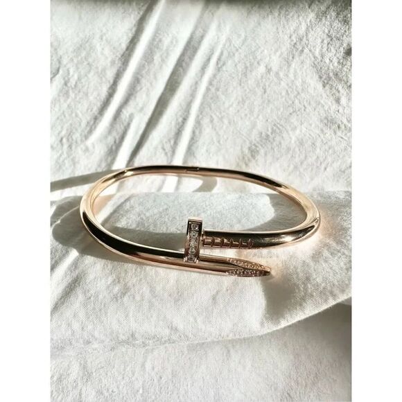 No Brand Jewelry - Stainless steel rose gold color cubic zirconia nail bracelet
